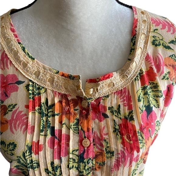 WHITE STAG-BUTTON FRONT SLEEVELESS TOP-SIZE SMALL 4/6 - Picture 2 of 8